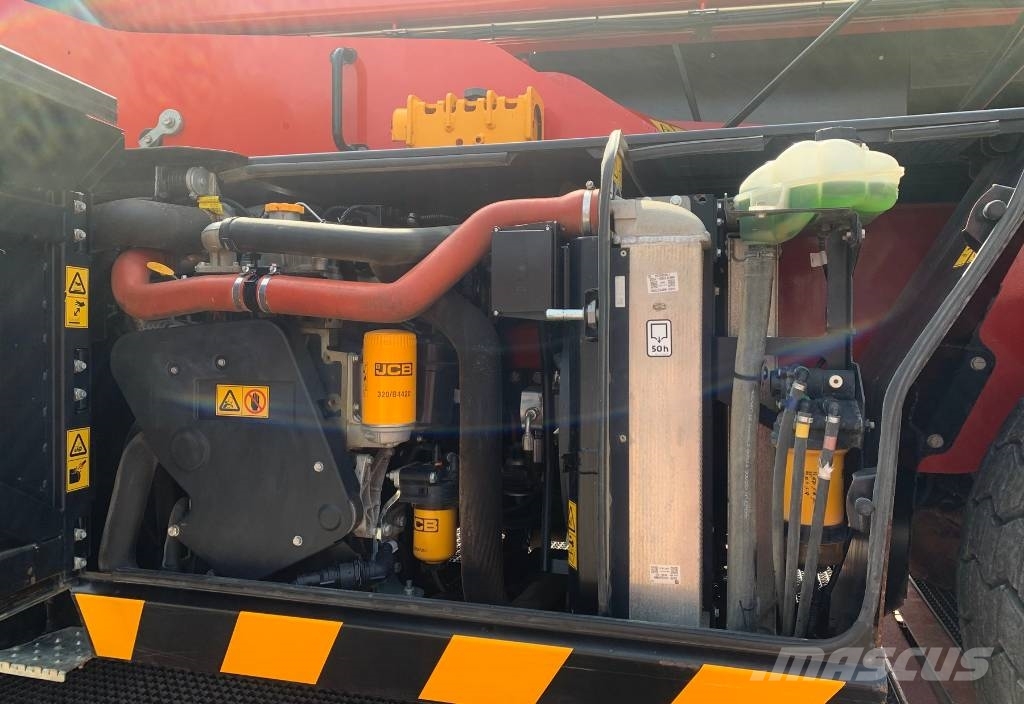 JCB 555P260R 伸缩臂叉装车|叉装车