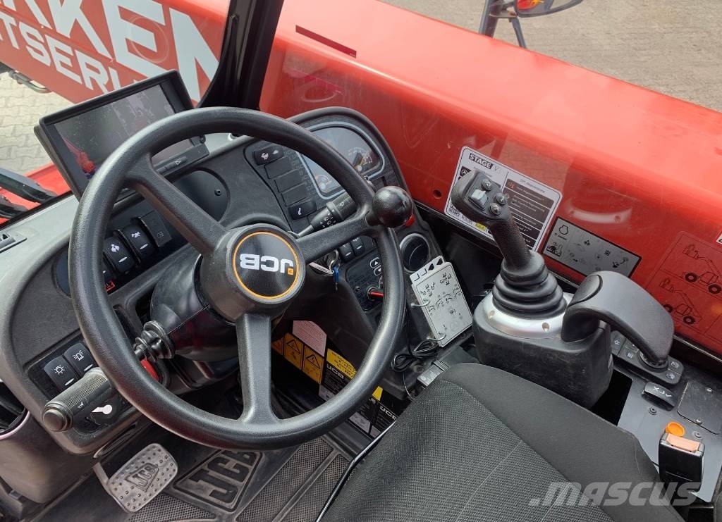 JCB 555P260R 伸缩臂叉装车|叉装车