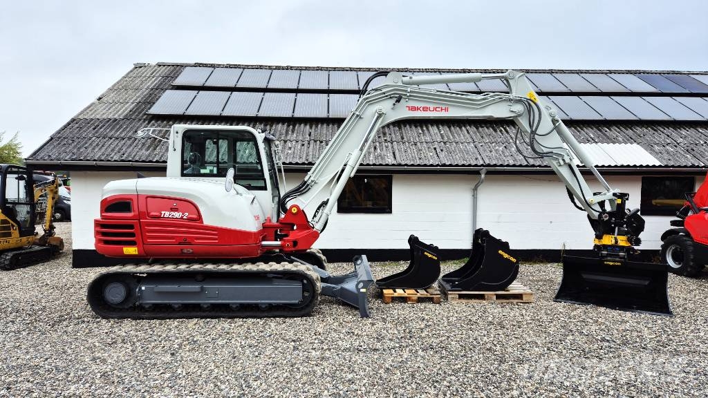 Takeuchi TB 290-2 Bagri goseničarji