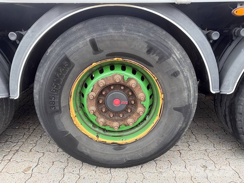 Kel-Berg 4 axle Curtainsider / 4 achse Planenauflieger Semi-trailer med Gardinsider