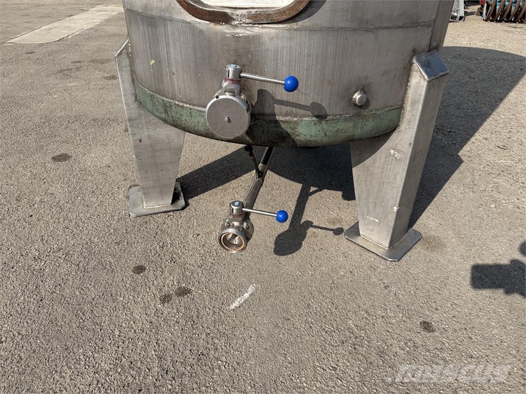 Terberg NEREZOVÁ POTRAVINÁRSKA NÁDRŽ 1650 l / TANK NA VÍNO Tanke/Beholdere