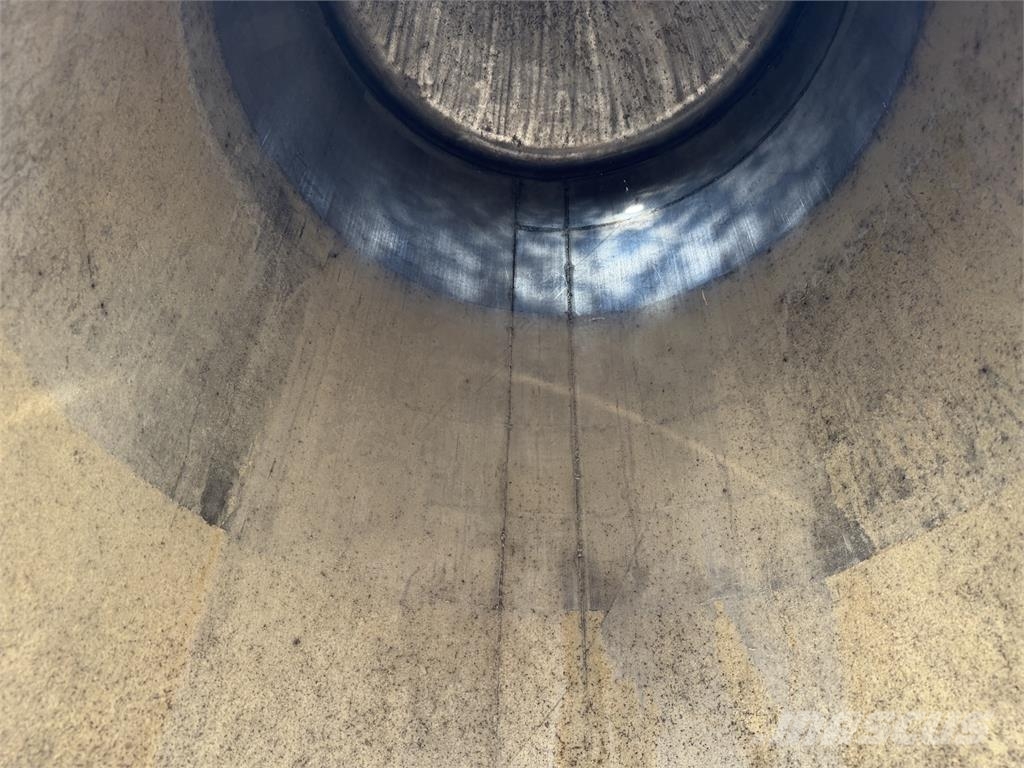 Terberg NEREZOVÁ POTRAVINÁRSKA NÁDRŽ 1650 l / TANK NA VÍNO Tanke/Beholdere