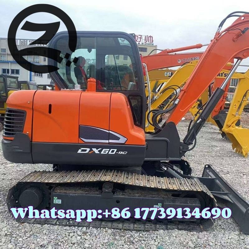 Doosan DX 60-9 C 소형 굴삭기 7톤 미만