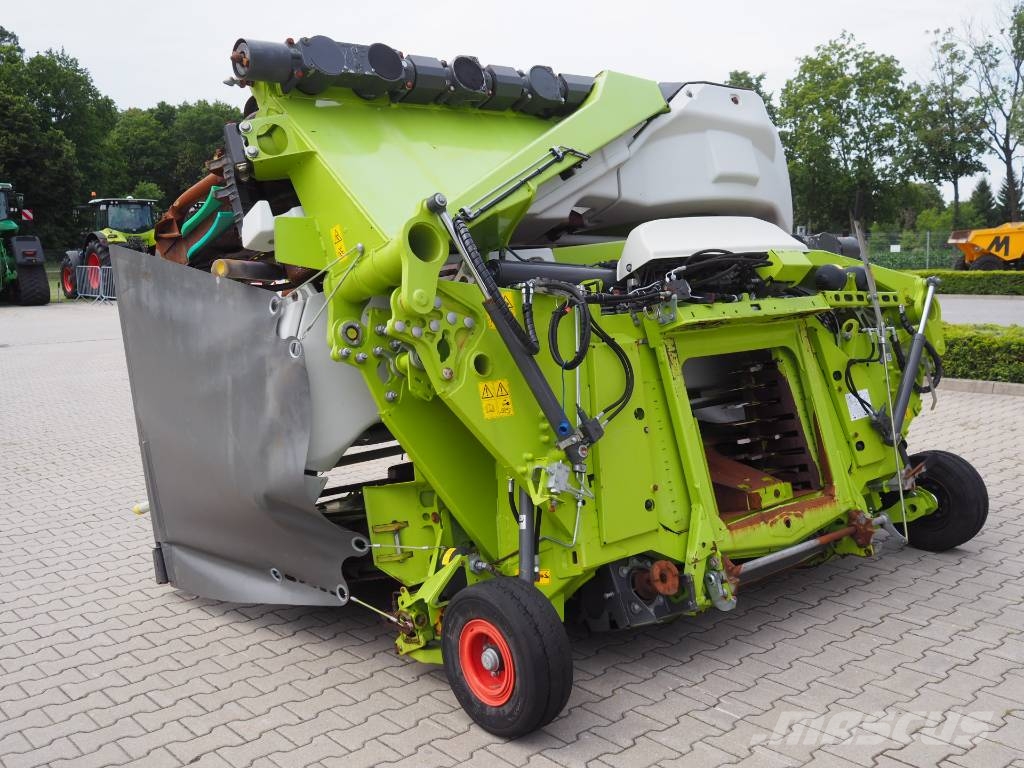 CLAAS Orbis 900 Testate per mietitrebbie