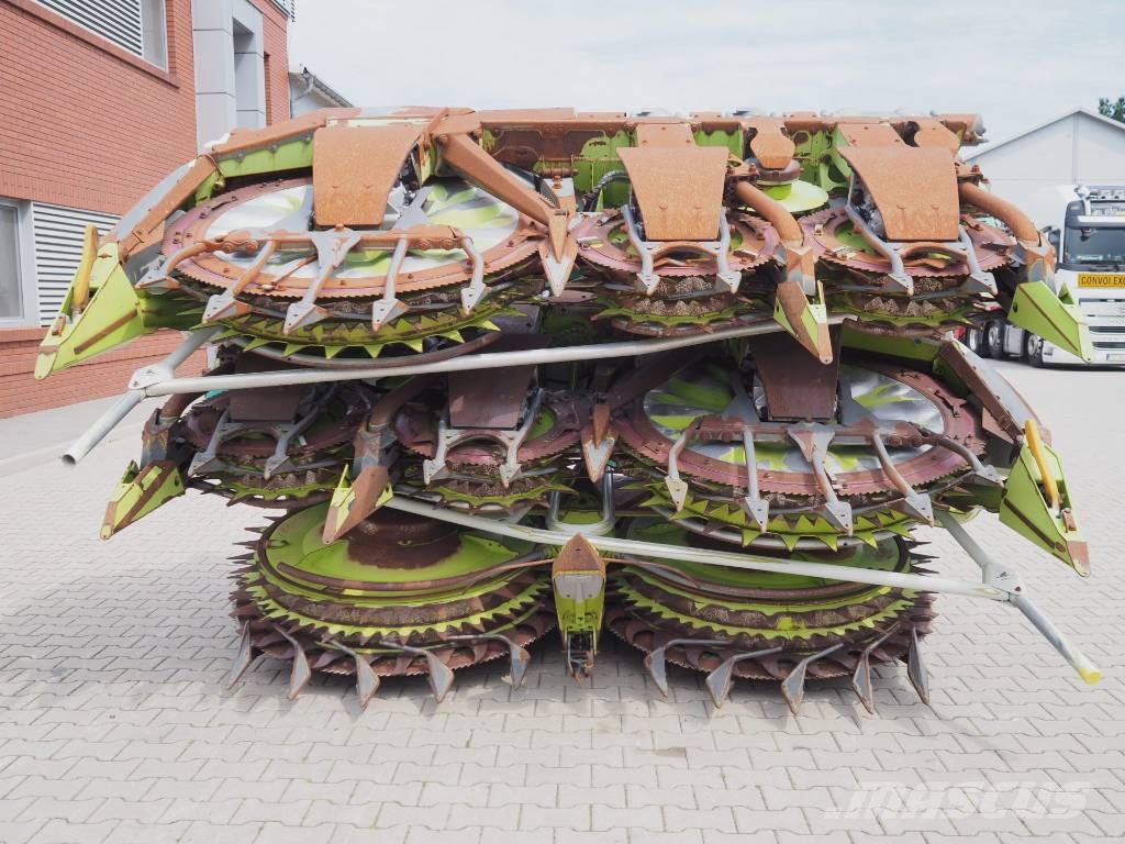 CLAAS Orbis 900 Testate per mietitrebbie