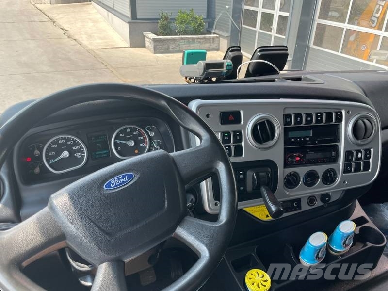 Ford 1848 T شاحنات قابلة للفك
