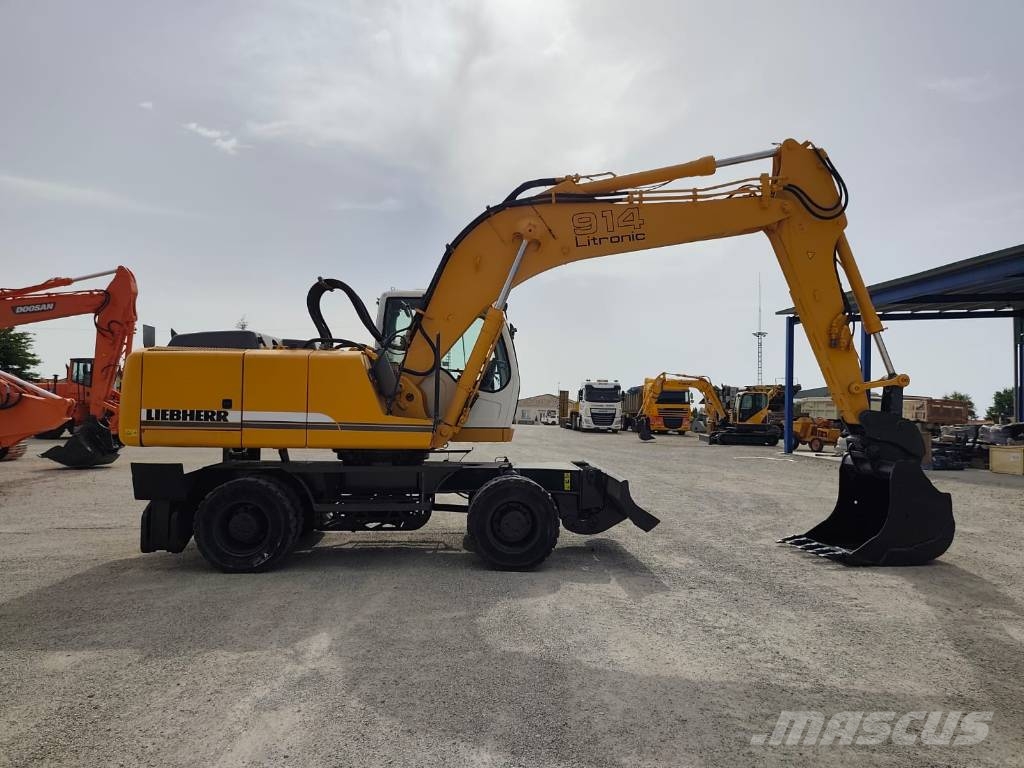 Liebherr A 914 Litronic Wielgraafmachines