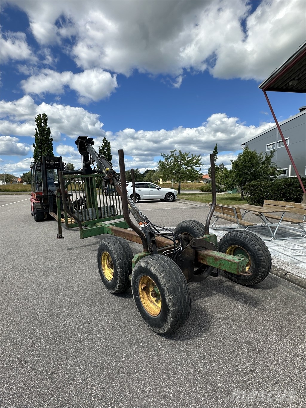 Bredöl 40-30 Metsäperävaunut