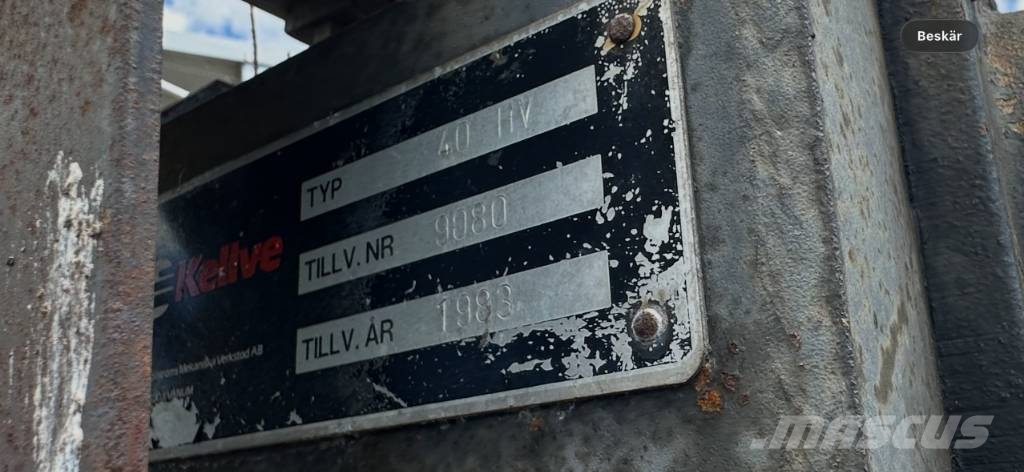 Bredöl 40-30 Metsäperävaunut