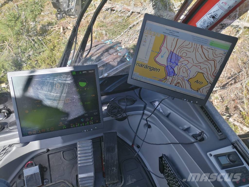 Komatsu 901 XC Harversteri