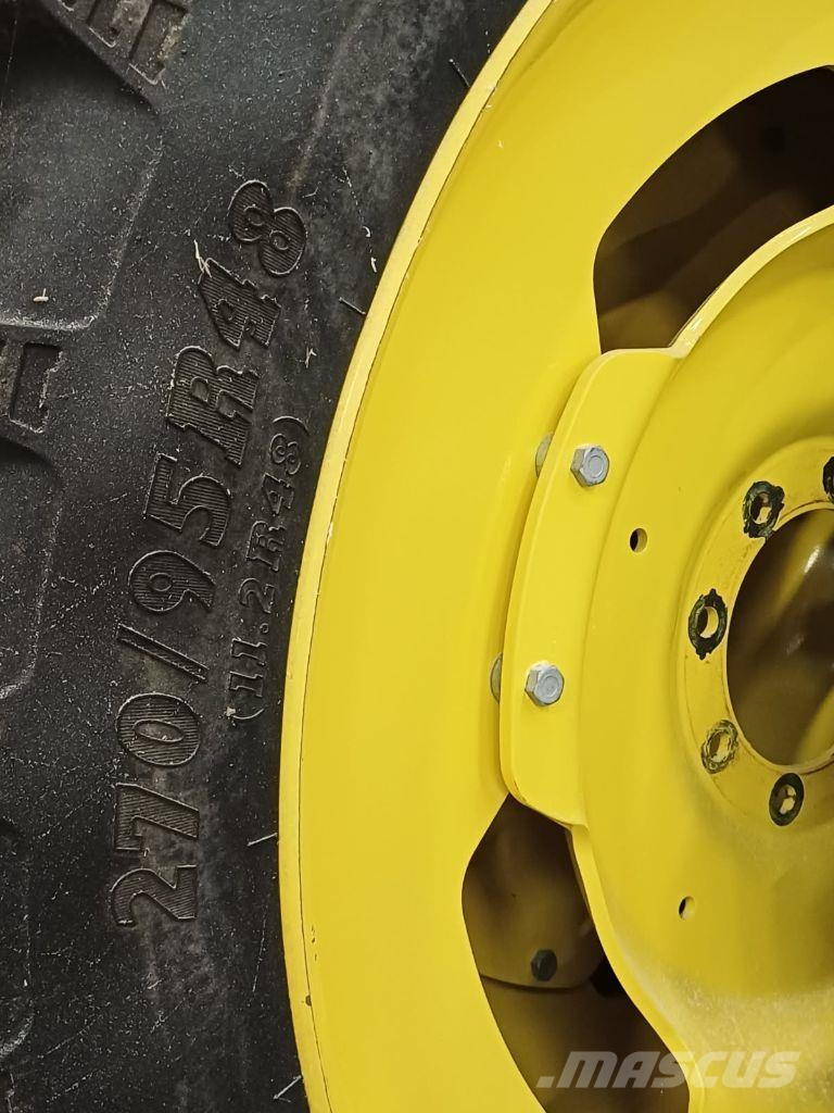BKT Radodlings Hjul John Deere 270/95R32 /270/95R48 Egyéb mezőgazdasági gépek