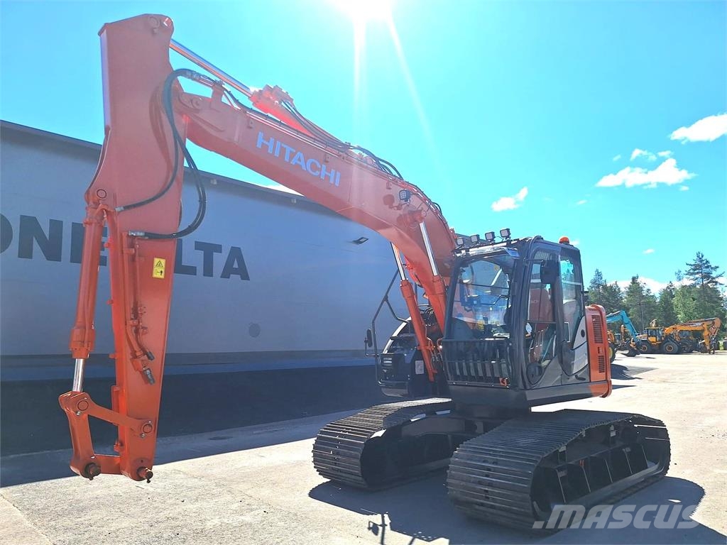 Hitachi ZX135US-6  -SUOALUSTA- 履带挖掘机