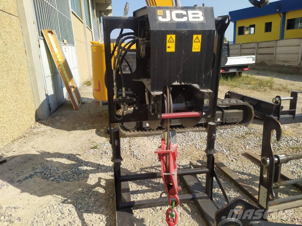 JCB 555-210 R مناولات متداخلة
