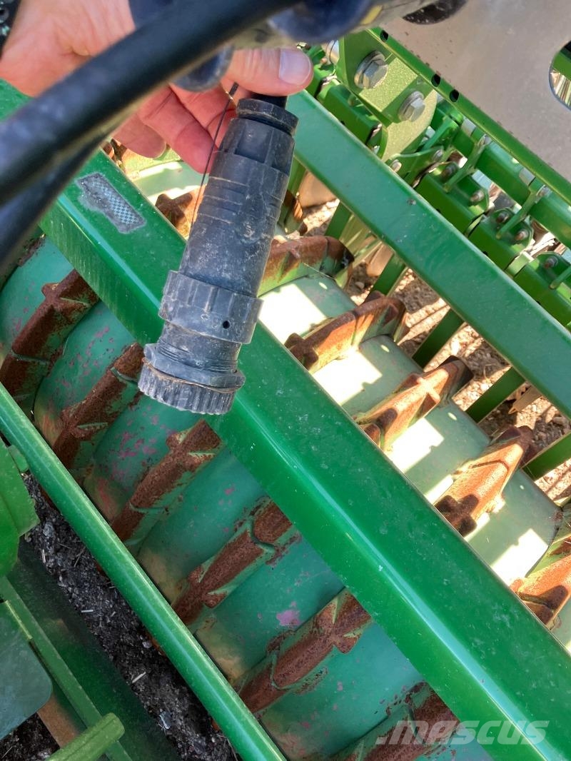 Amazone Cataya 3000 Super Mechanické sejačky