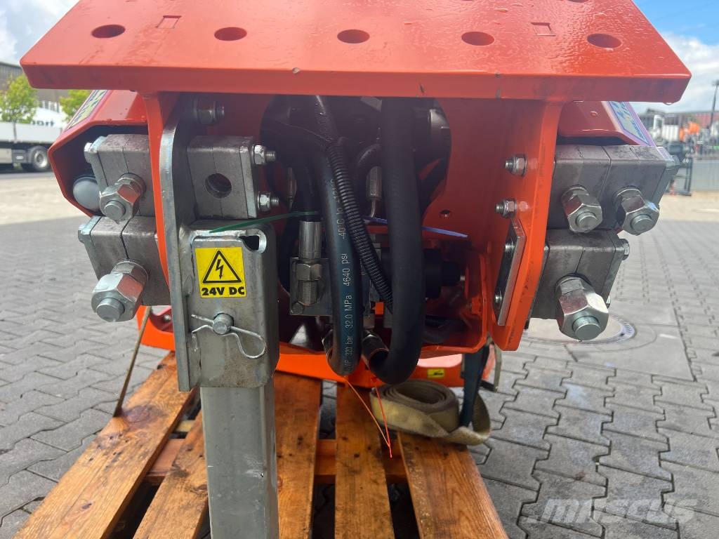 Westtech CS610 Greifersäge / Power-Tiltator / DEMO / 2025 하비스터 헤드