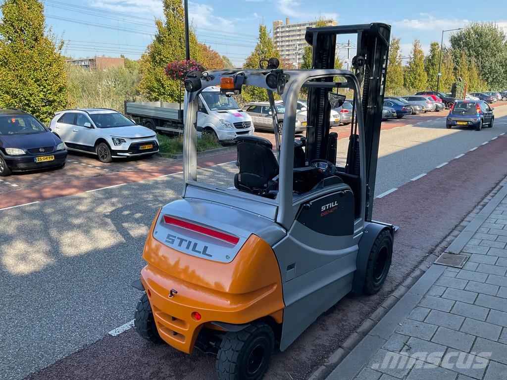 Still RX 60-40/600 4000KG 6.00METER HEFTRUCK Elektriskie autoiekrāvēji