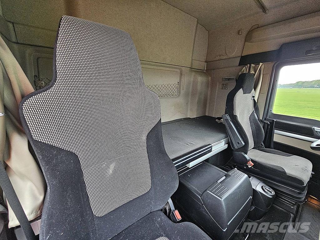 MAN 26.460 TGX 6x2/2 BLS Sleeping Cabin Airco Spring A Sattelzugmaschinen