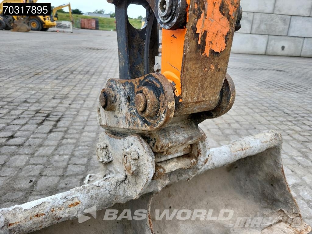 Doosan DX27 Z 3 Buckets Miniexcavadoras
