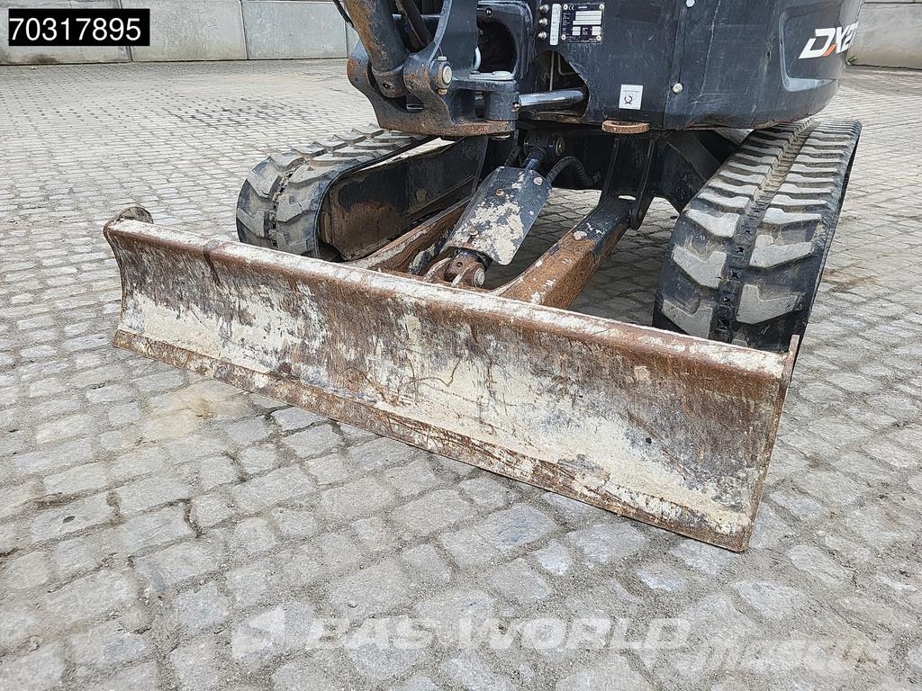 Doosan DX27 Z 3 Buckets Miniexcavadoras