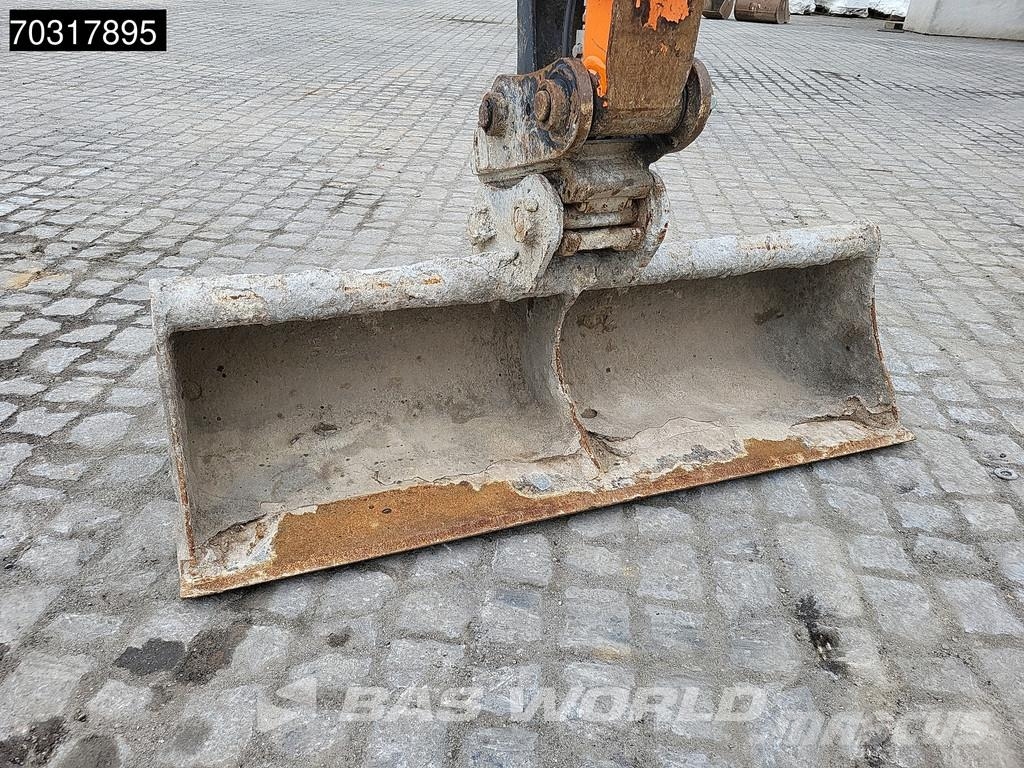 Doosan DX27 Z 3 Buckets Miniexcavadoras