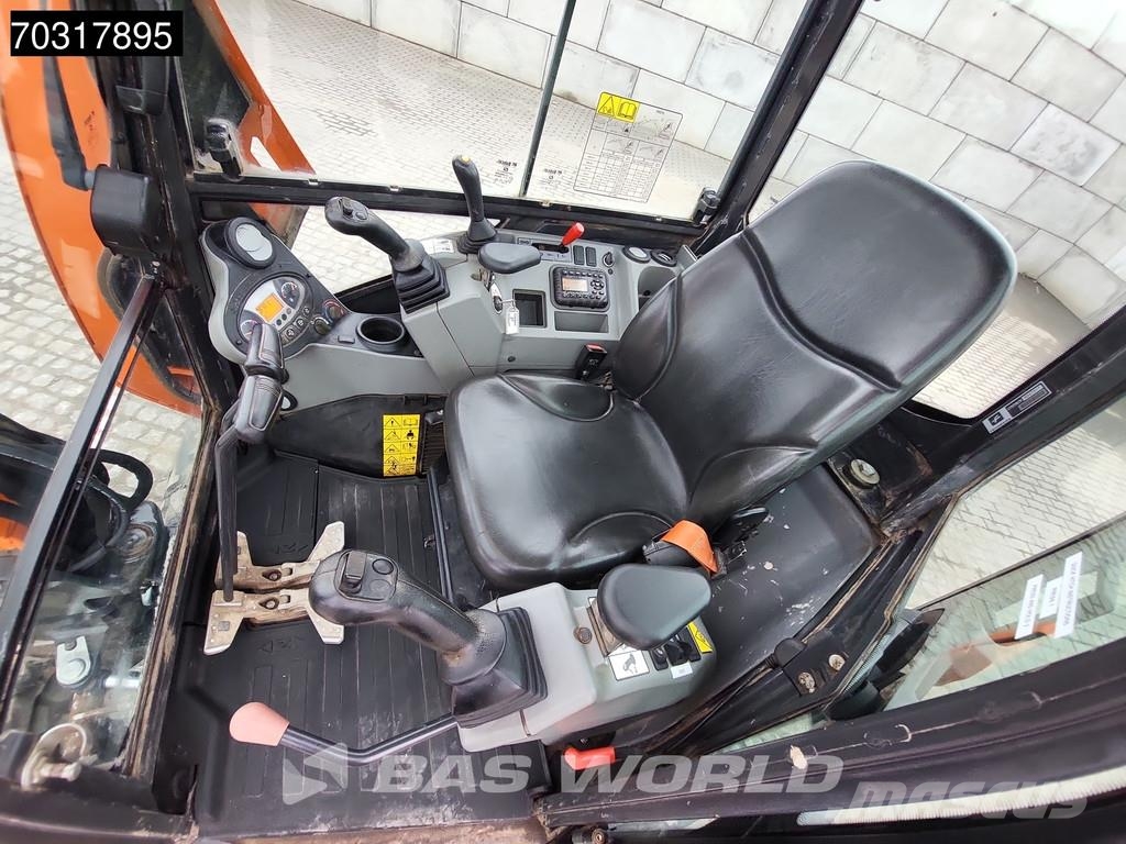 Doosan DX27 Z 3 Buckets Miniexcavadoras