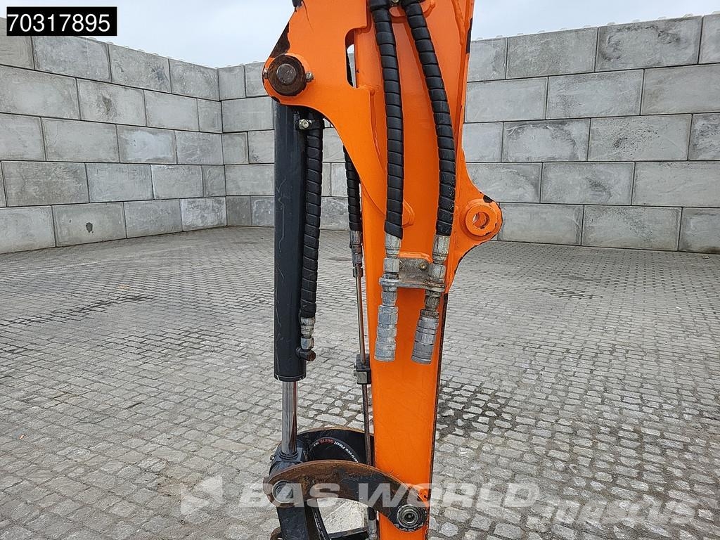 Doosan DX27 Z 3 Buckets Miniexcavadoras