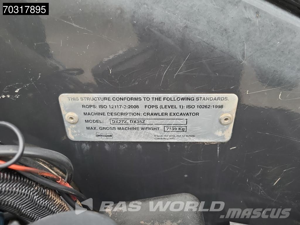 Doosan DX27 Z 3 Buckets Miniexcavadoras