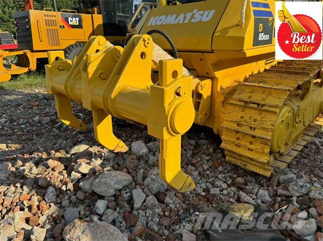 Komatsu D 85 EX Гусеничные бульдозеры