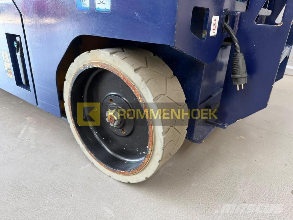 JCB S 2646 E Škarjaste dvižne ploščadi