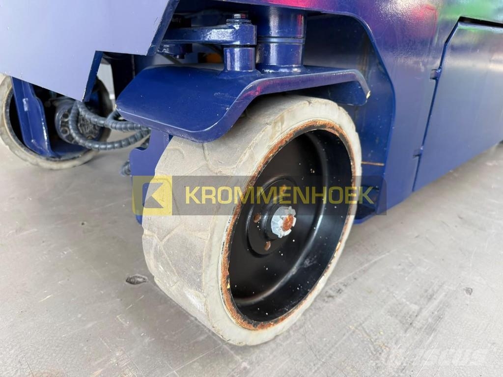 JCB S 2646 E Škarjaste dvižne ploščadi