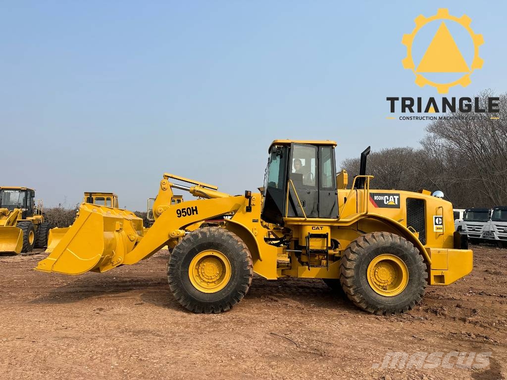 CAT 950 H Gumikerekes homlokrakodók