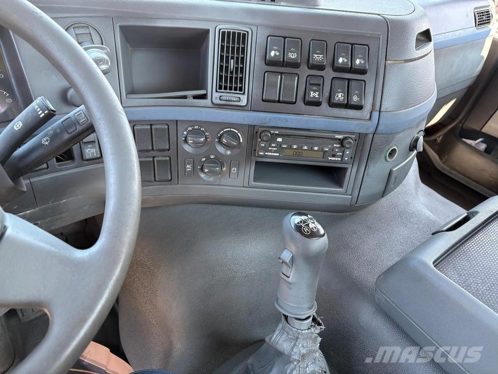Volvo FM 12,480 + 6X4 + manual + spring + retarder Prime Movers