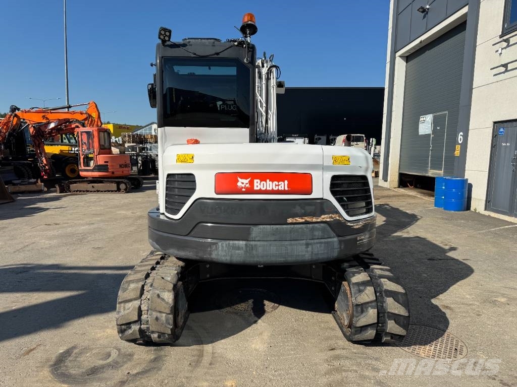 Bobcat E85 PYÖRITTÄJÄLLÄ Mini excavators  7t - 12t