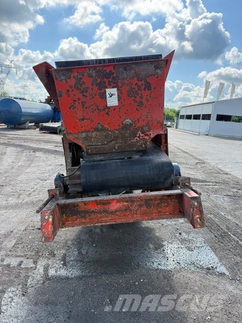 Finlay 693 SuperTrak Used Conveyor Hydraulic Iseliikuvad sõelad
