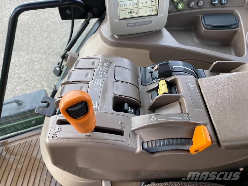 John Deere 7430 Premium Autopower 40km/h endommagé الجرارات