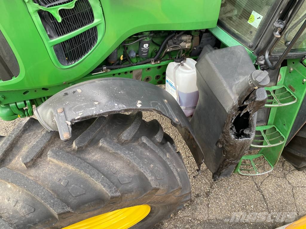 John Deere 7430 Premium Autopower 40km/h endommagé الجرارات