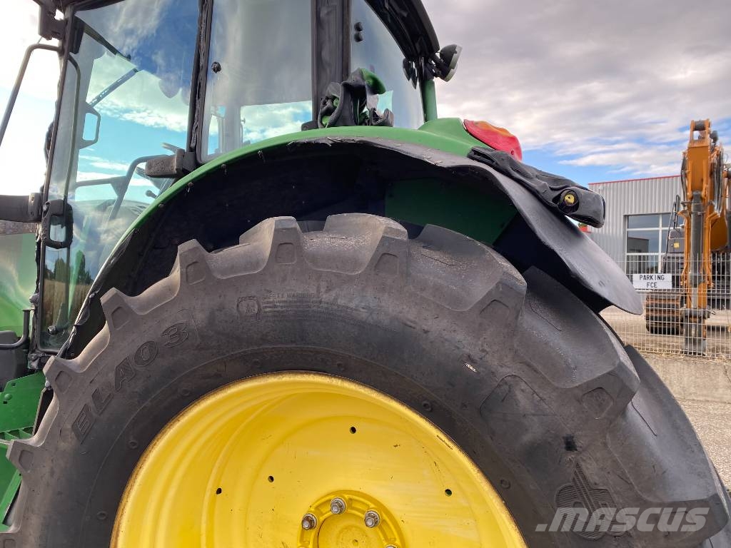 John Deere 7430 Premium Autopower 40km/h endommagé الجرارات