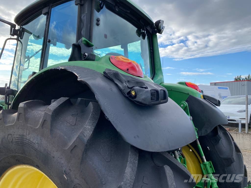 John Deere 7430 Premium Autopower 40km/h endommagé الجرارات