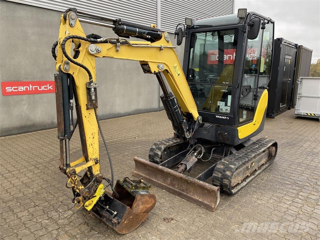 Yanmar SV22 Bageri točkaši