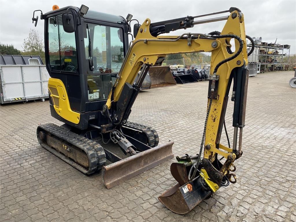 Yanmar SV22 Bageri točkaši