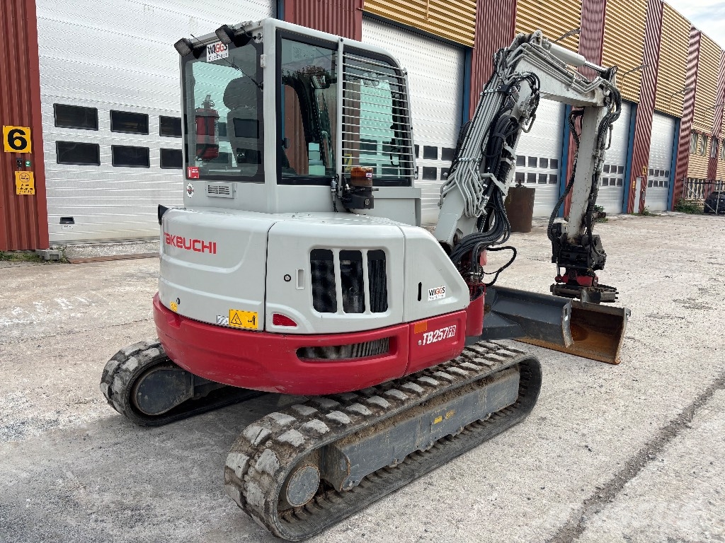 Tackeuchi 257FR Minibagger < 7t