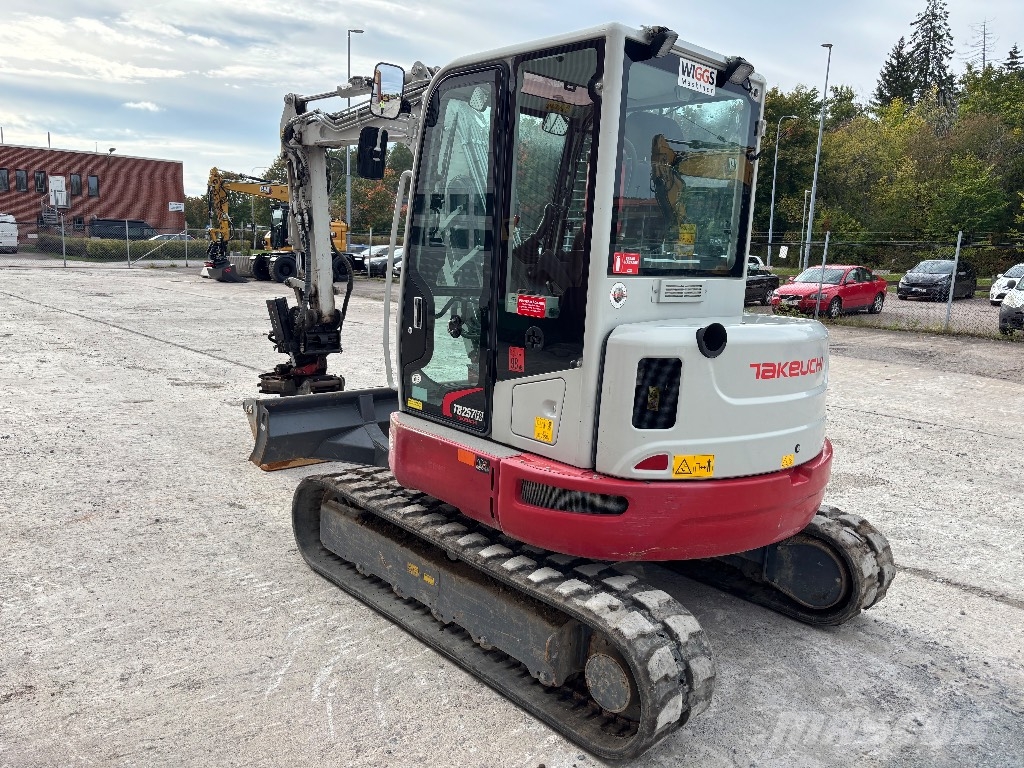 Tackeuchi 257FR Minibagger < 7t