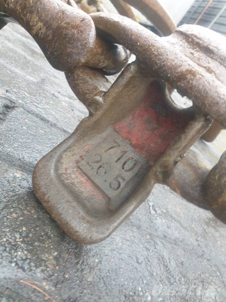Clark USED TRACKS / GĄSIENICE UŻYWANE 710/45-26,5 Lánctalpak, láncok és futóművek