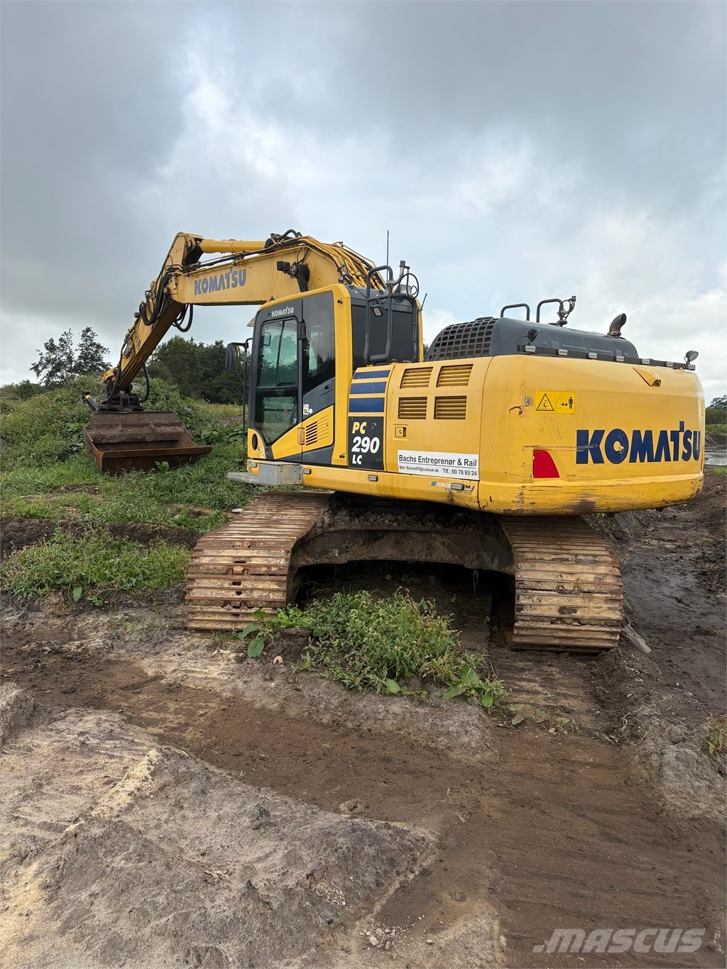 Komatsu PC 290 LC-10 Crawler excavators