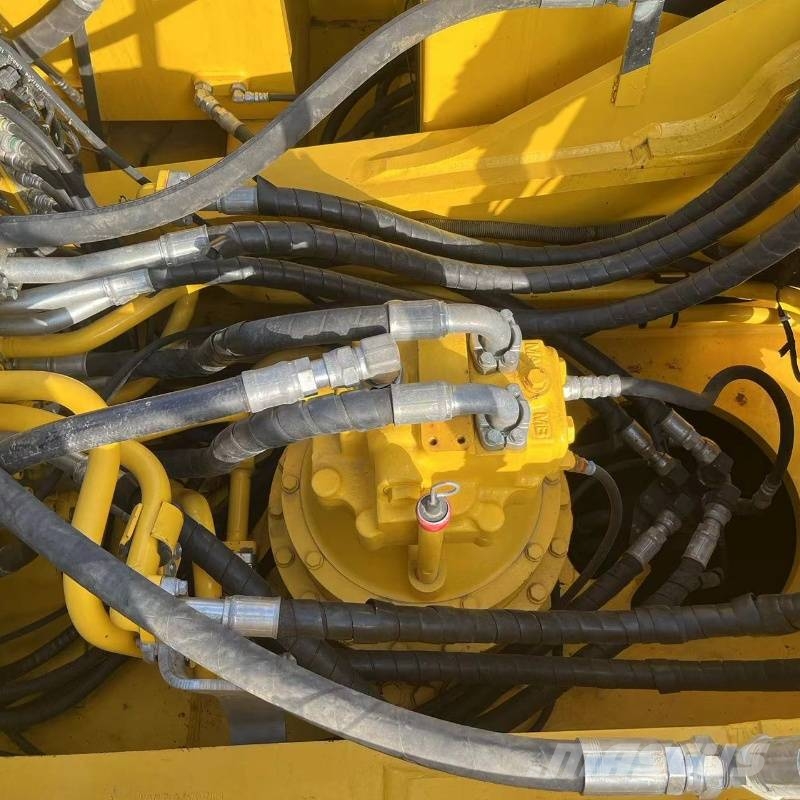 Komatsu PC360 حفارات زحافة