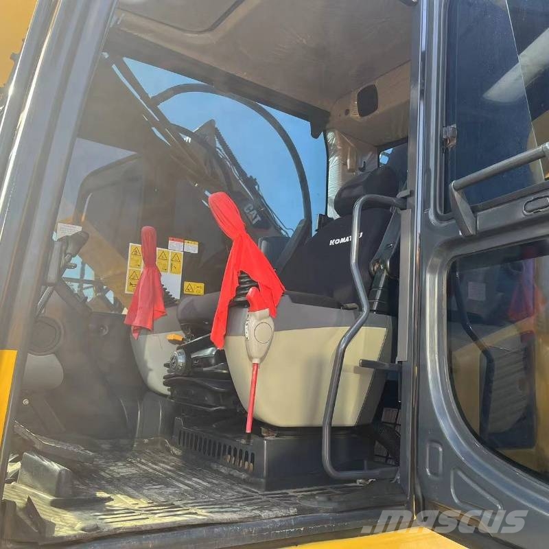 Komatsu PC360 حفارات زحافة