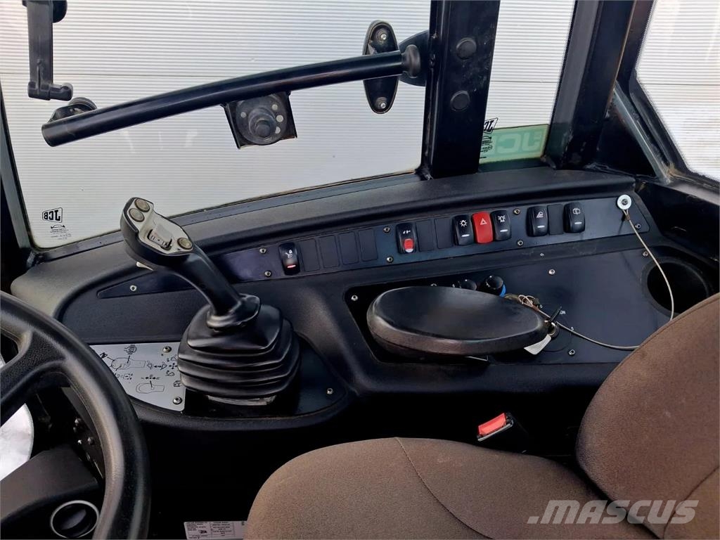 JCB 409 لوادر بعجل