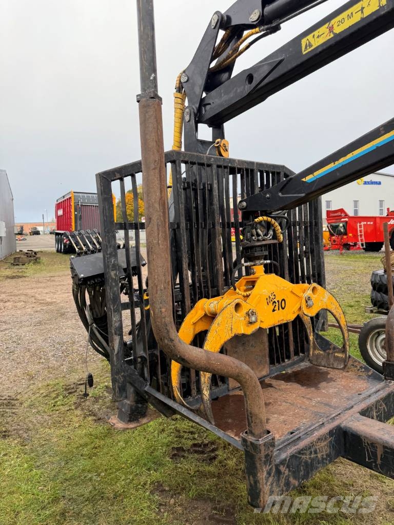 Mowi Skogskärra 12 ton Kitos priekabos