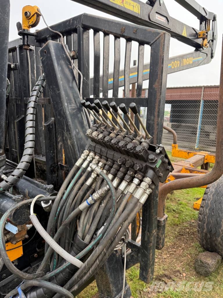 Mowi Skogskärra 12 ton Kitos priekabos