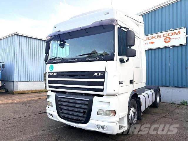 DAF XF 105.460 SPACECAB (ZF16 MANUAL GEARBOX / EURO 5 Sattelzugmaschinen